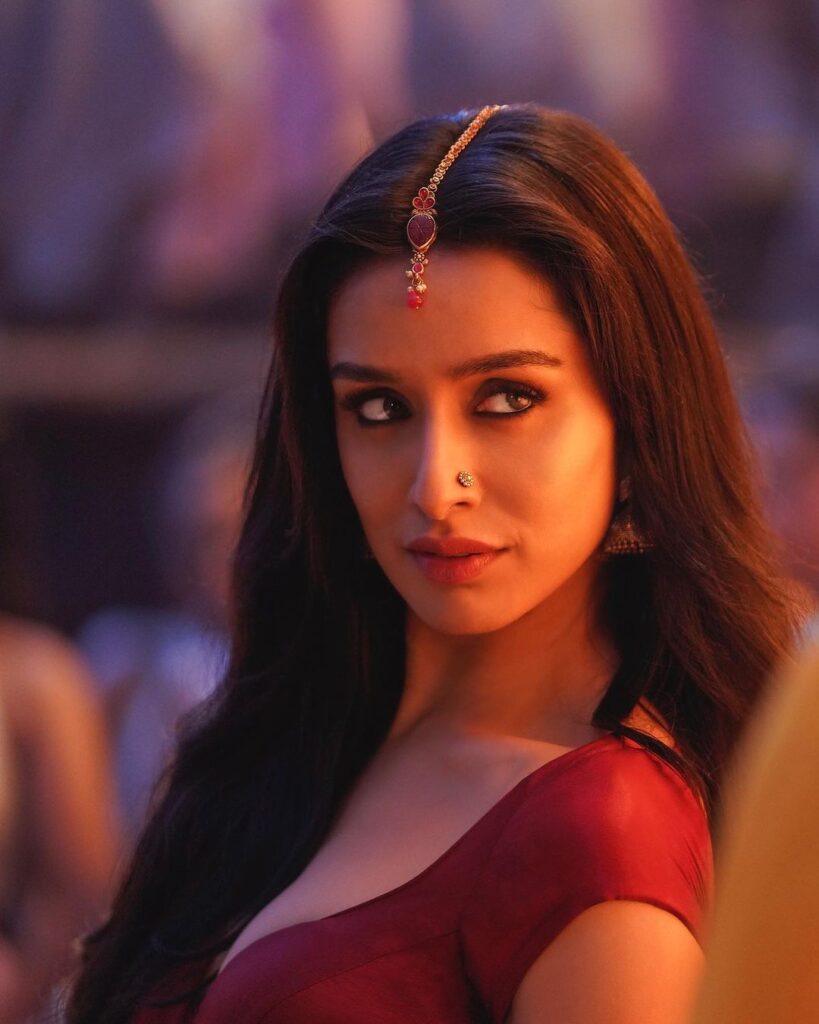 Shraddha Kapoor Biography, Age, Height, Net Worth, Family, Affairs