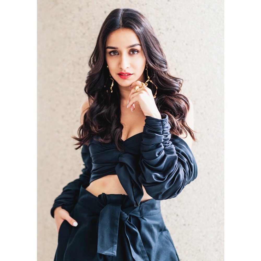 Shraddha Kapoor Biography, Age, Height, Net Worth, Family, Affairs